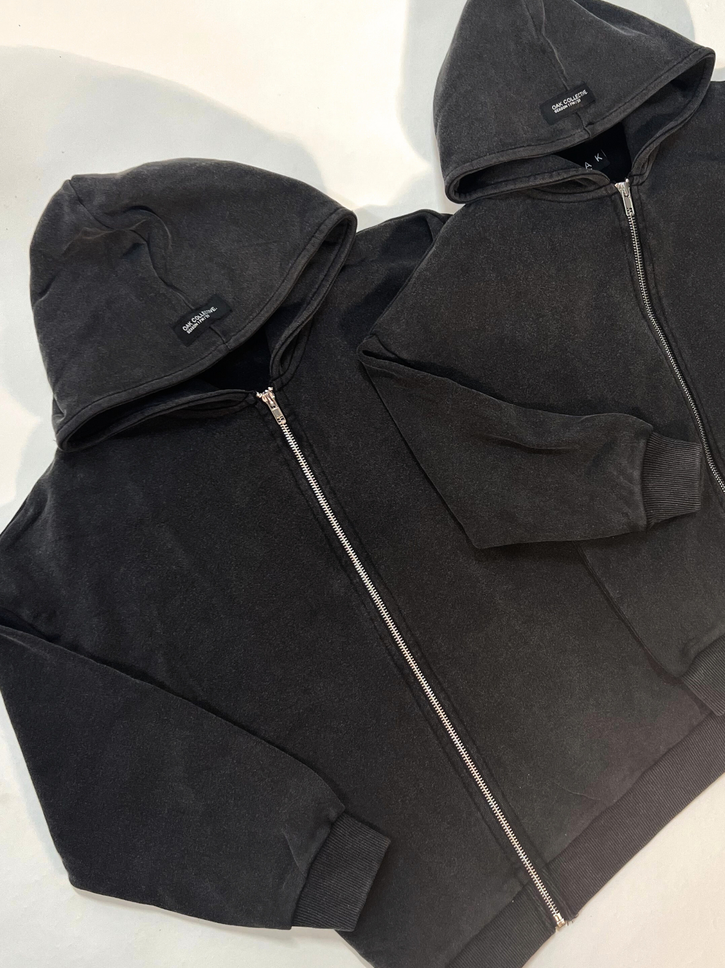 TRADE MARK ZIP HOODIE